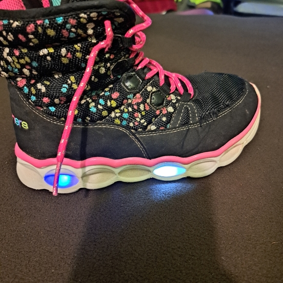 Skechers High Cut Light UpShoes/Boots - Picture 4 of 15